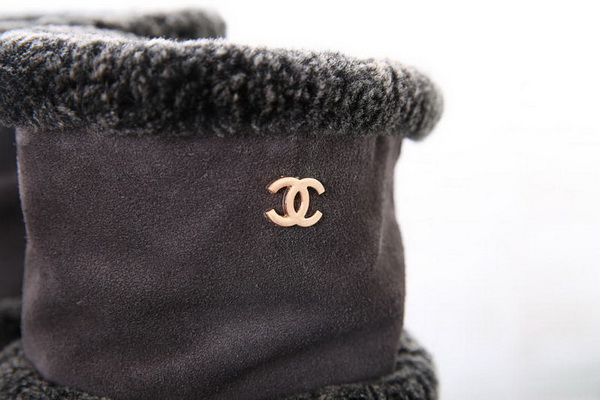 CHANEL Knee-high boots Lined with fur Women--007